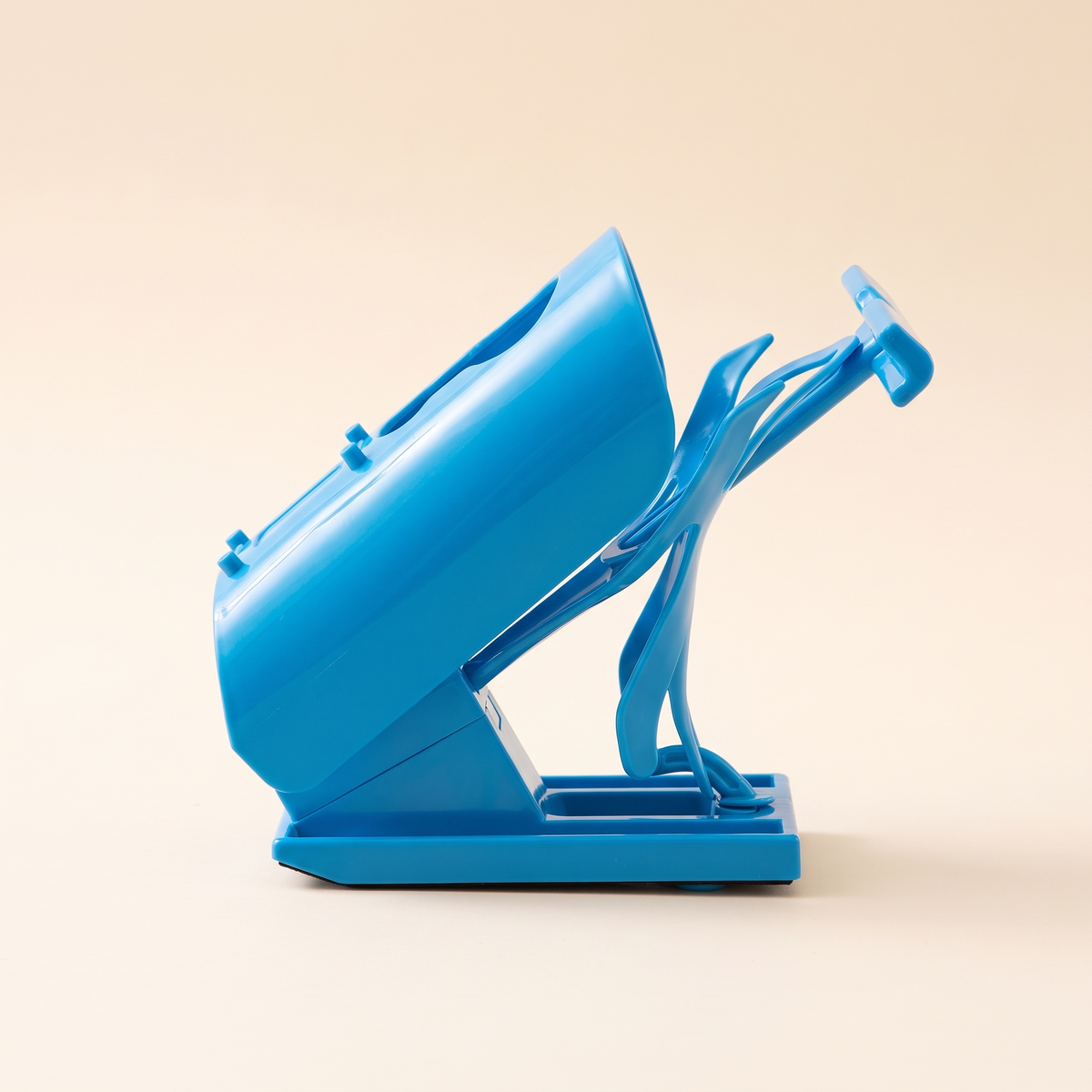 Side view of the blue sock puller assist