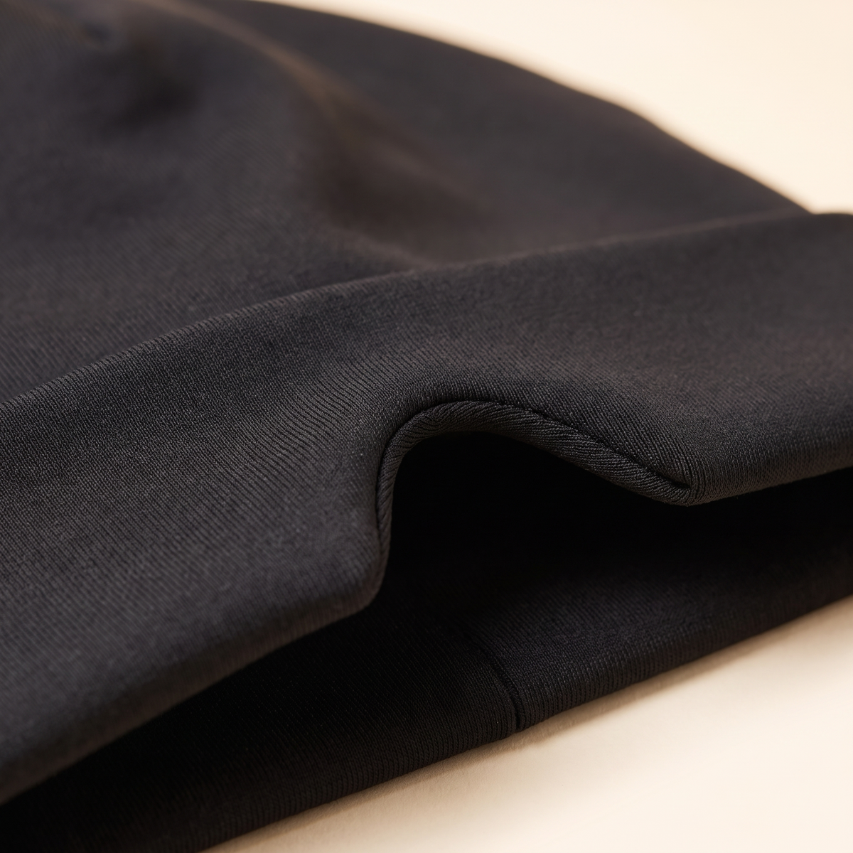 Hot and Cold Therapy Gel Cap detail